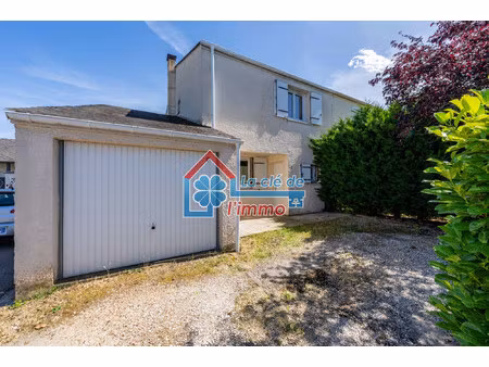 maison familiale - 3 chambres + garage
