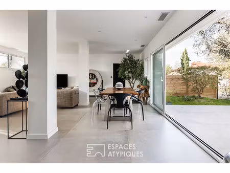 maison d'exception au coeur de brax avec piscine
