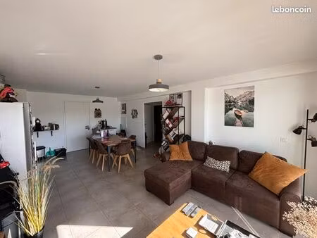 appartement t2 + terrasse + garage