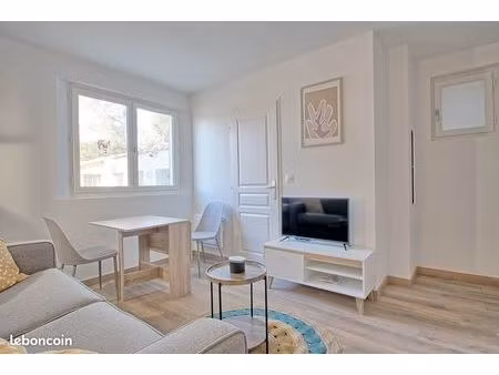 studio 1 pièce 17 m²