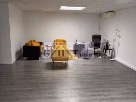 bureaux 130 m²