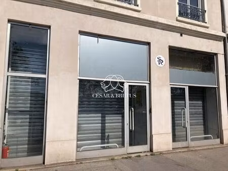 location commerce lyon 69002 125m²