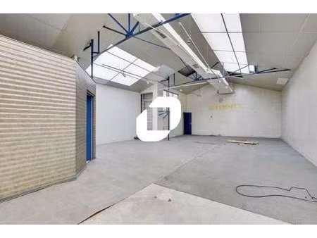 vente local d’activités courbevoie 92400 480m²