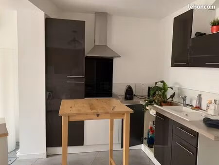 t2 dans maison de village paulhac 31380