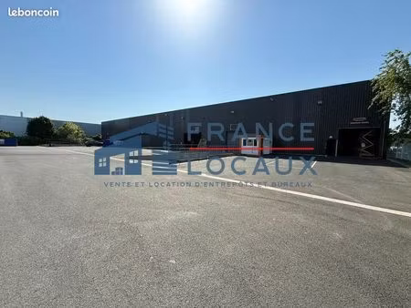entrepot - logistique 2941 m² stains
