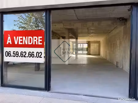 local commercial 260 m²