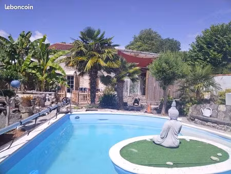 charentaise avec piscine