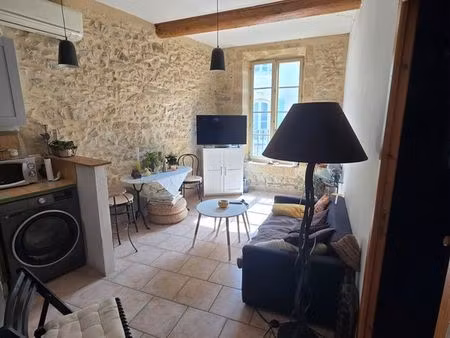 collias immeuble composé de deux appartements et remise ou garage aménageable au rdc