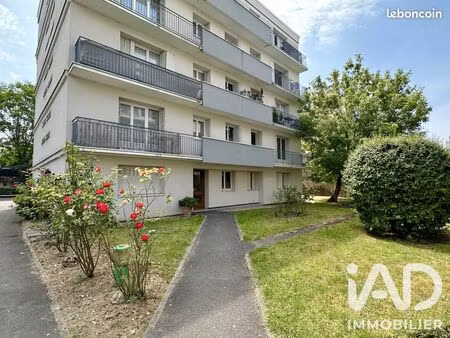 studio 1 pièce 30 m²
