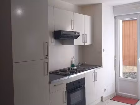 t2 centre bourg pocé les bois