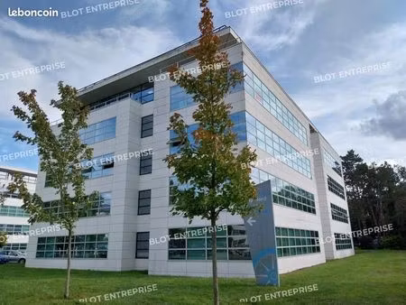 bureaux 164 m²