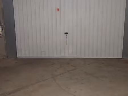 garage/box 14 m² bruz