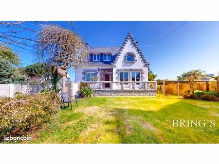 propriété 8 pièces 133 m²