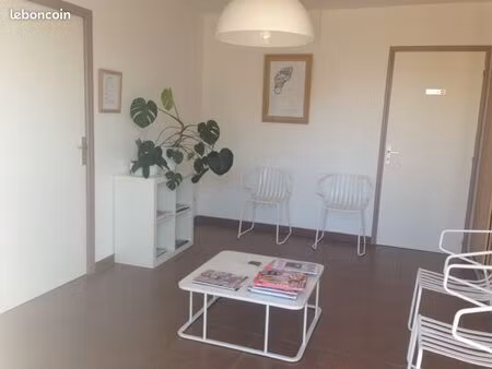 local pro à louer