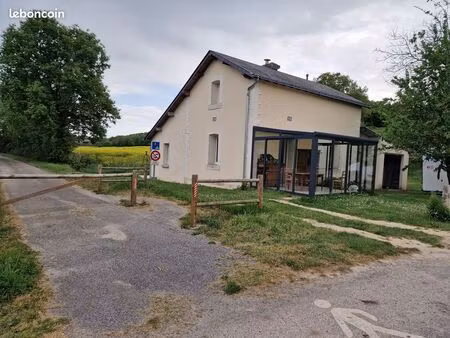 maison à louer meublée proche la roche posay