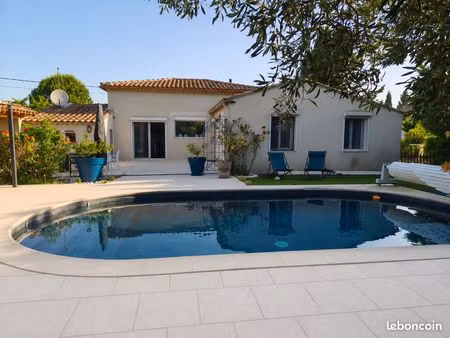 maison familiale 126 m² + dépendance 70 m² + piscine + garage + revenus locatifs