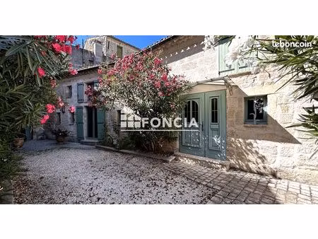 maison d'exception au coeur d'uzès  deux chambres et jardin
