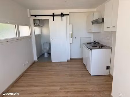 studio pessac dispo à partir du 15 juillet