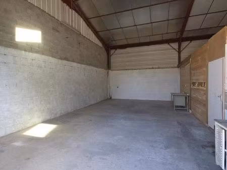 local bureaux 150 m²
