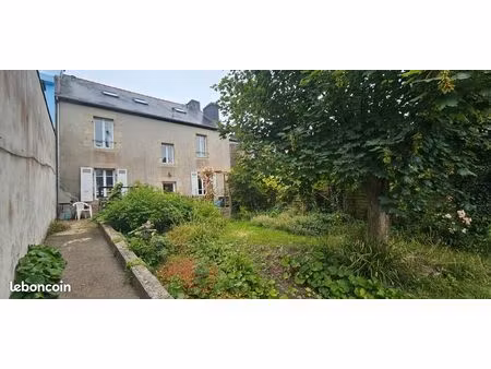maison 8 pièces 182 m²