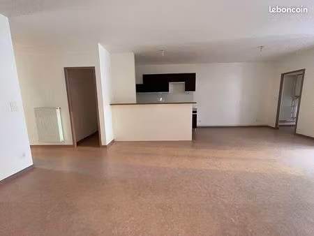 appartement 3 pièces 84 m²