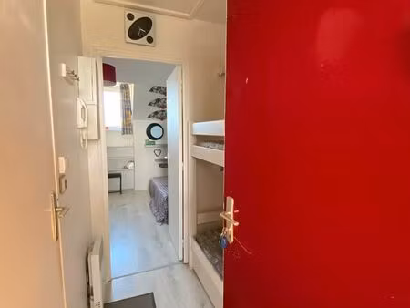 studio pour étudiant sérieux en face au lycée