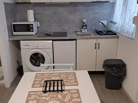 studio meublé toutes charges comprises