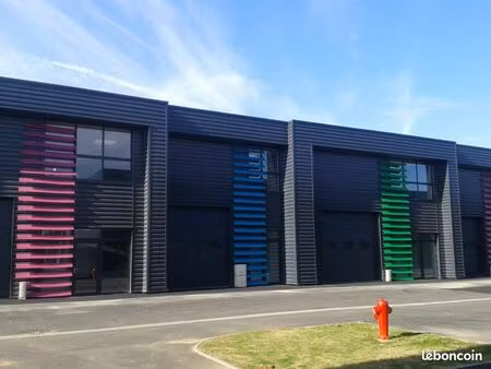 local commercial 210 m² val de reuil