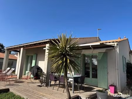 maison en parfait état - proche écoles et commerces