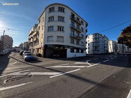 local commercial 180 m² brest