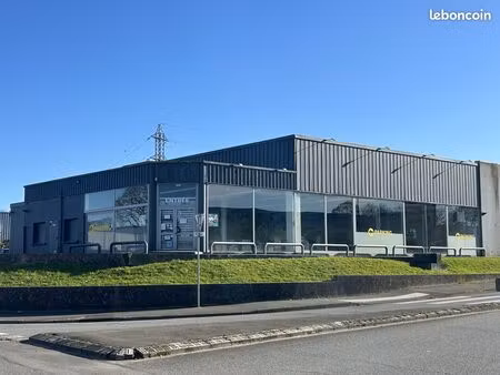 local 1039 m² gouesnou