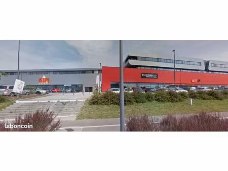 local commercial 562 m² brest