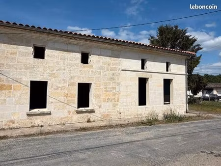 maison en pierre à rénover