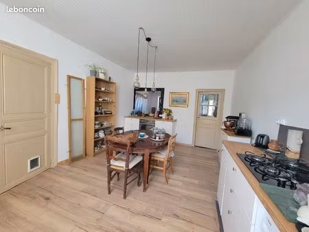 aurignac jolie maison de village t4 116m2