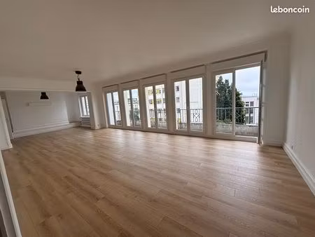 appartement 6 pièces 220 m²