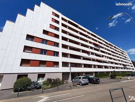 appartement 5 pièces 93 m²
