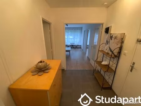 chambre 1 pièce 10 m²