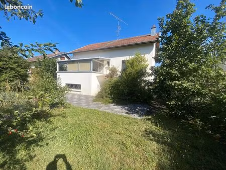pavillon 5 pièces 85 m²