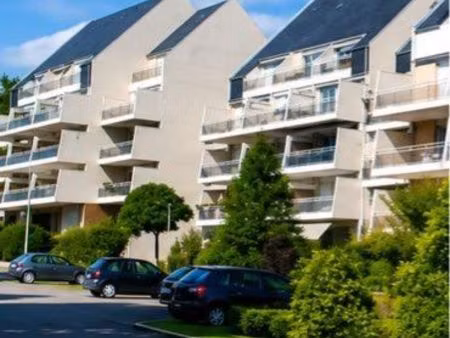 parking plein centre de pornic 44210