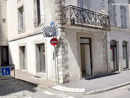 saint nicolas de port  local commercial refait à neuf  26 m²  entrée indépendante  rue à f