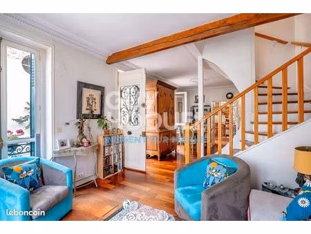 maison 7 pièces 143 m²