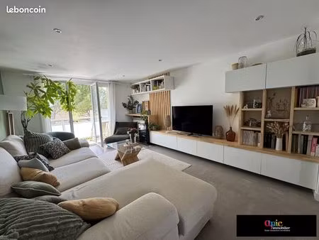 appartement 3 pièces 80 m²