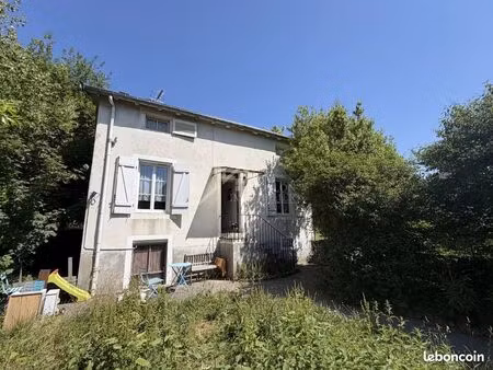 immeuble 6 pièces 60 m²