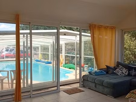 maison individuelle 160 m2 avec dépendances
