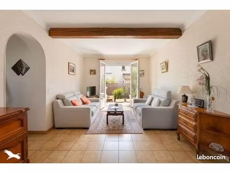 villa 3 pièces 72 m²