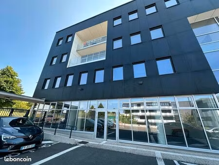 bureaux 275 m²