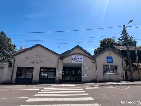 local d'activités 1334 m² dole