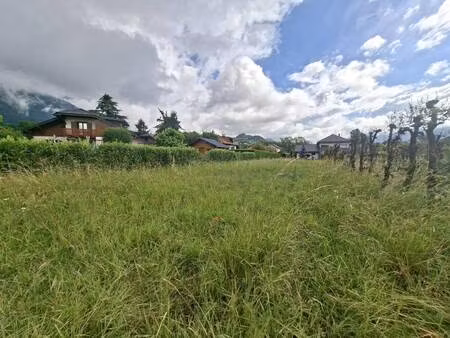 terrain constructible viabilisé à vendre