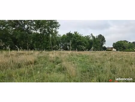 terrain 520 m² parentis en born