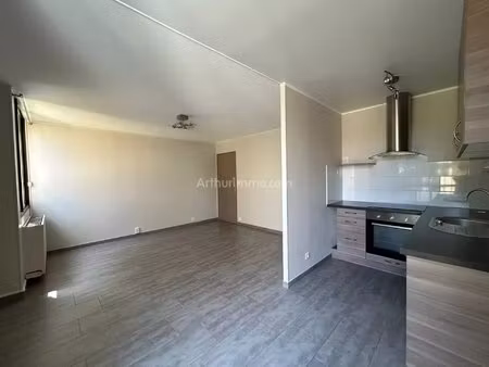 appartement t2 - 46.87 m²